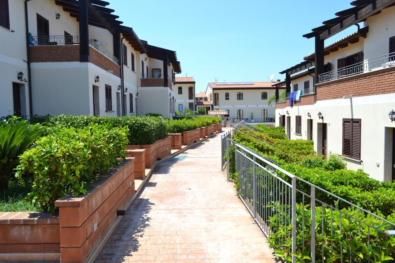 Le Case Del Carmine Con Giardino E Parcheggio A Tropea Exteriör bild