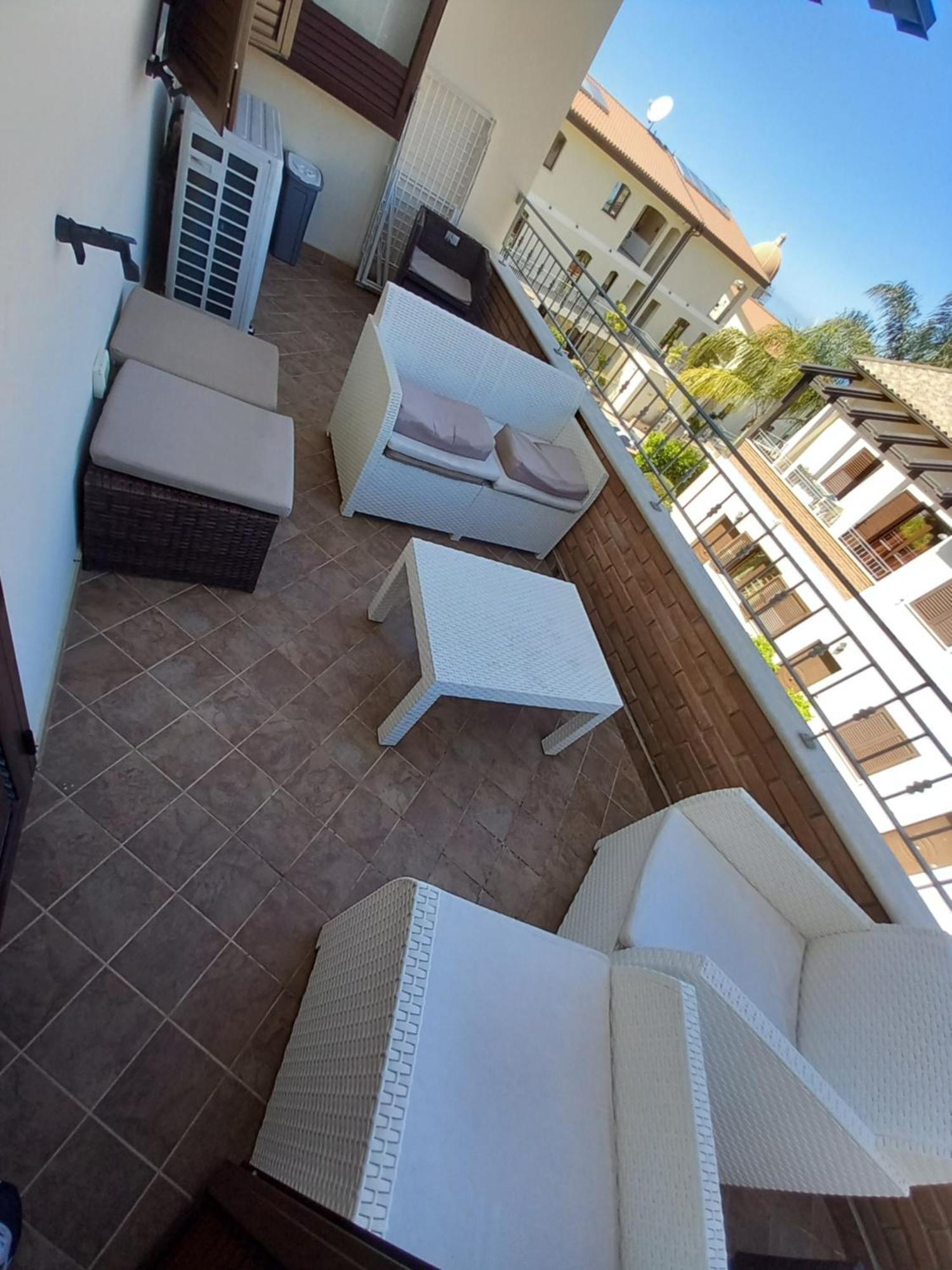 Le Case Del Carmine Con Giardino E Parcheggio A Tropea Exteriör bild
